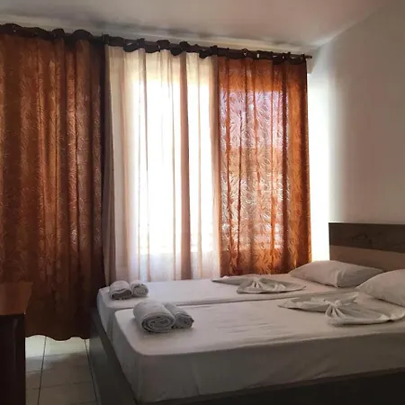 Tatzati 3* Sarandë